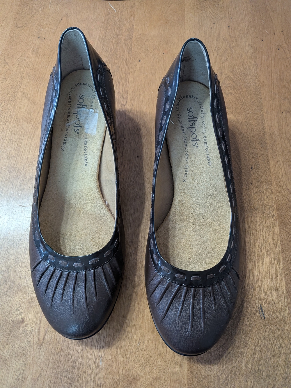 3/$12 Softspots Brown Leather Heels